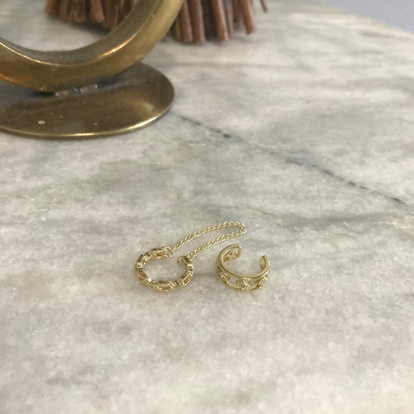 Star Chain and Tassel Minimalist Gold Cuff Earrings - Picture 5 of 7